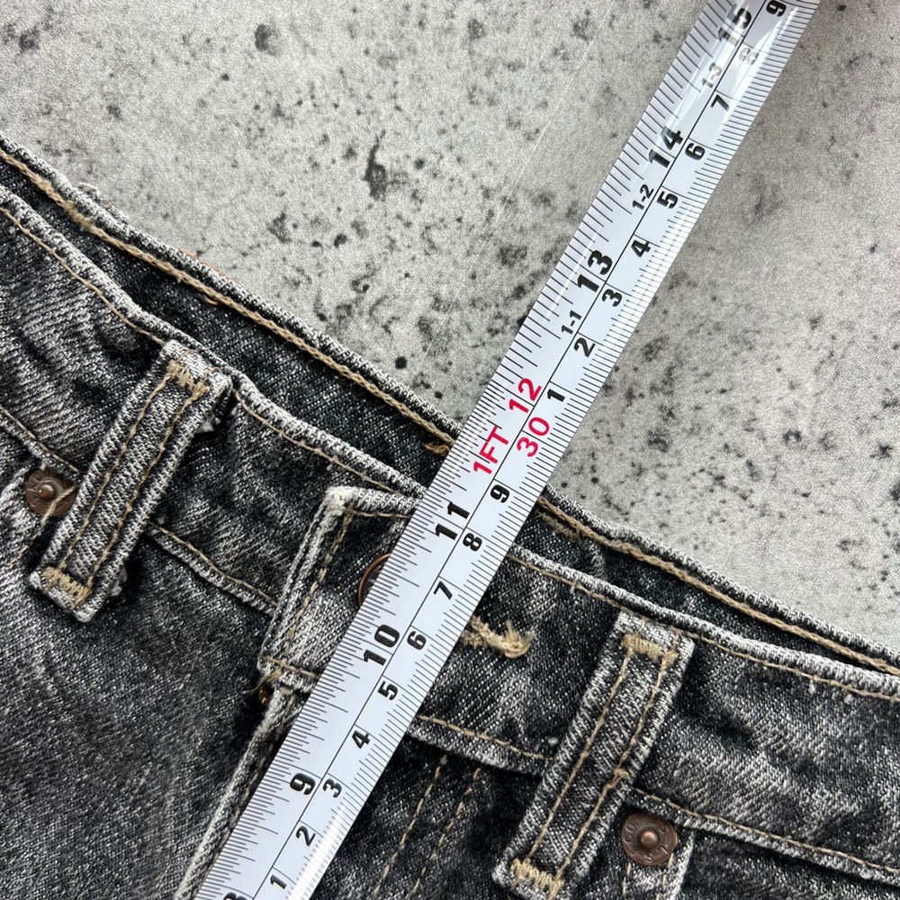 Vintage Levi's Shorts Women 30 Charcoal Grey Raw Hem Frayed 531 Denim 90s - Picture 7 of 7